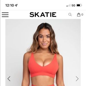 NWT SKATIE AMBER SPORTS BRA